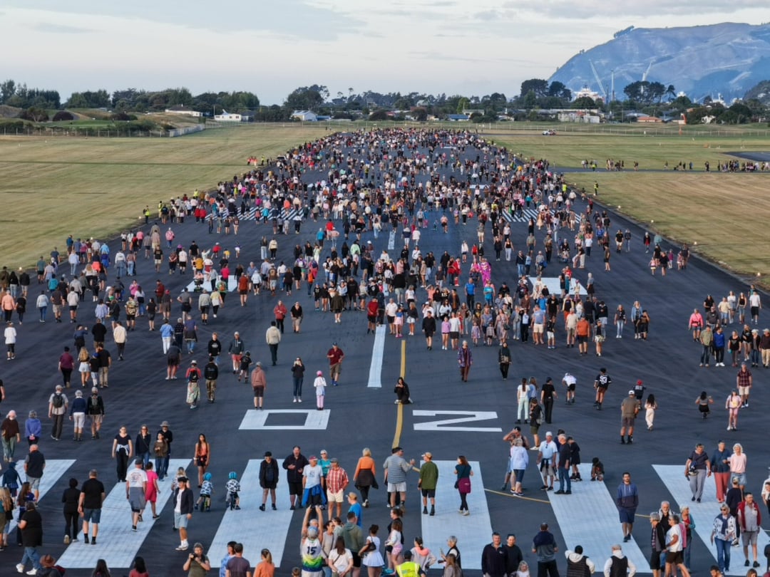 Thousands Walk the Runway for a cause