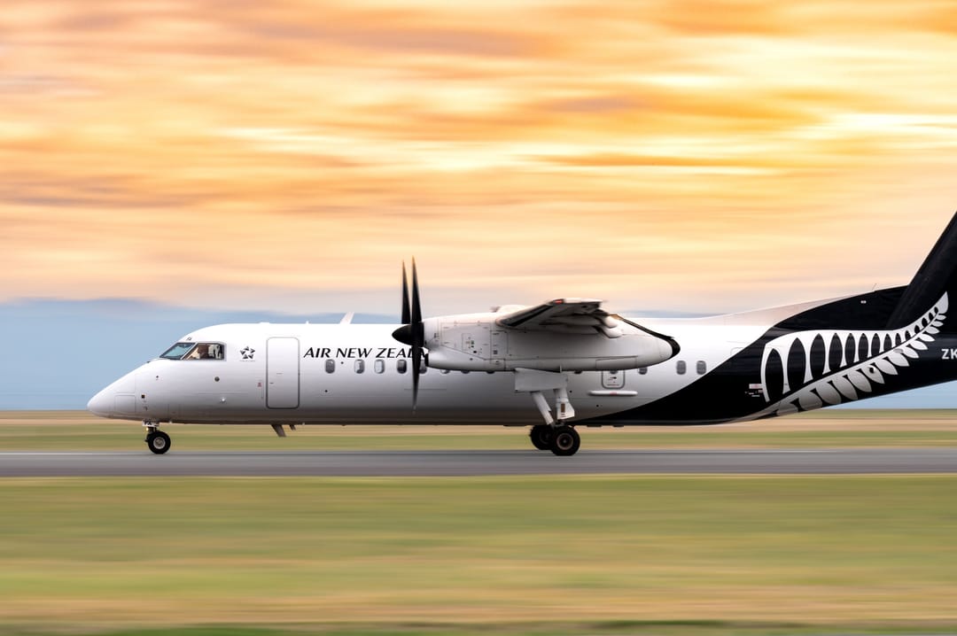 Calling all plane spotters!